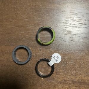 Men’s wedding bands size 10